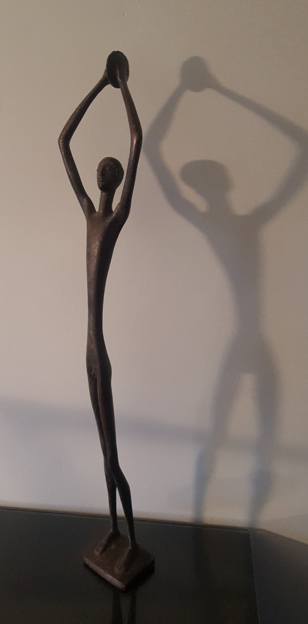 Modernist Bronze elongated discus thrower Giacometti style  Thumbn11