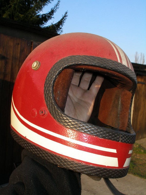 Musée virtuel : casques et motos Helm_a10