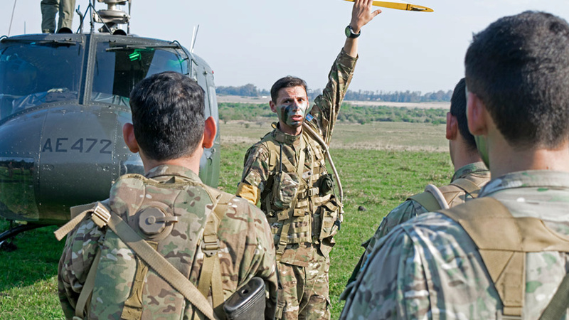 EJERCICIOS DEL EJERCITO ARGENTINO - Página 6 0413