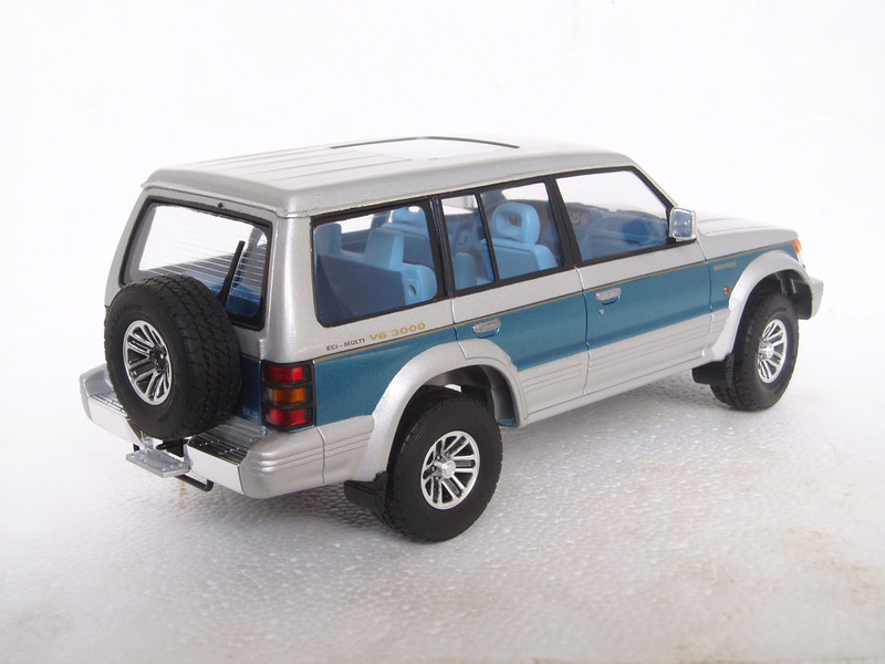 MT: Mitsubishi Montero GLS Tamiya 1/24 P9150010