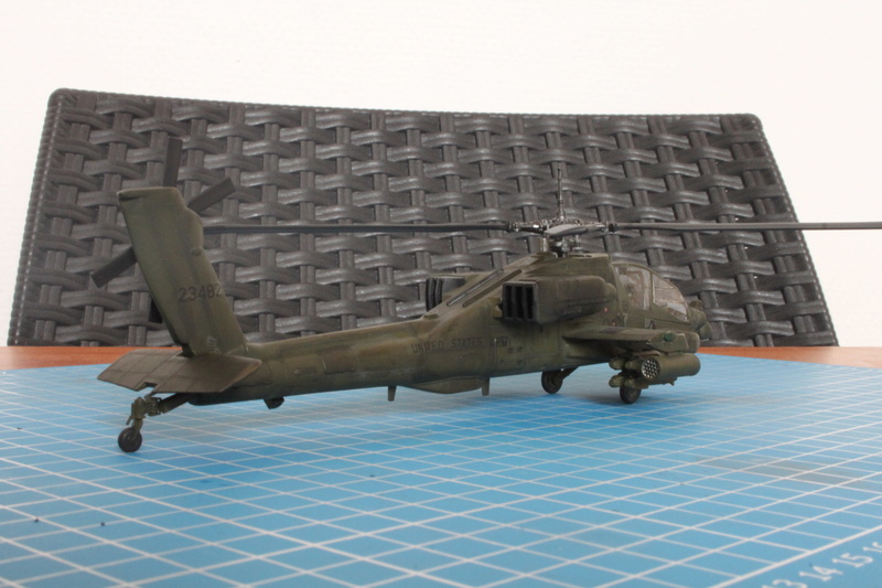 [ITALERI] 1/72e AH-64A Apache Img_3424