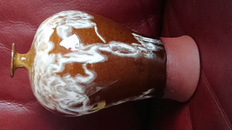 Plum jar? Underglaze signature ID Dsc_0311