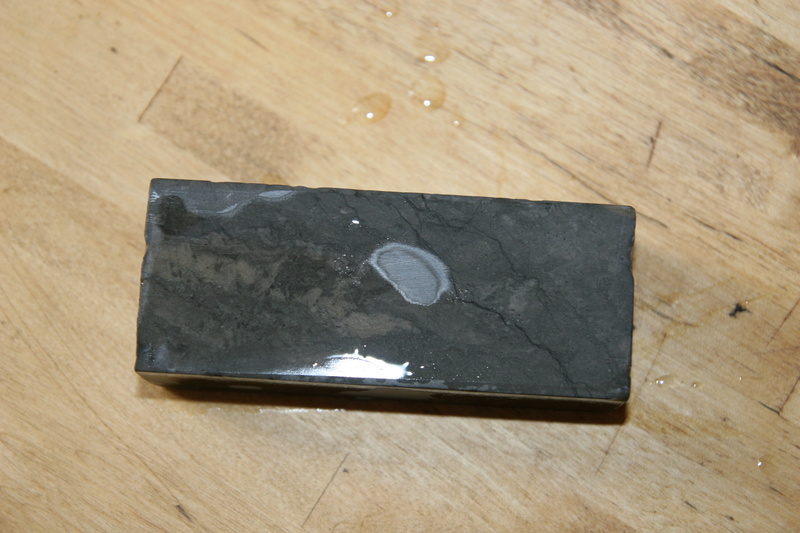 Identification d'une pierre Img_2011