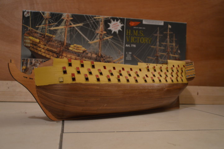 HMS Victory de Mantua au 1:98 par le Bruxellois Maquet49