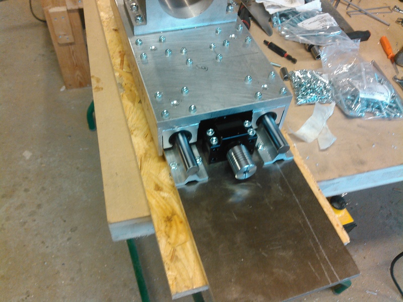 Conception CNC pour atelier - Page 5 Kimg0236