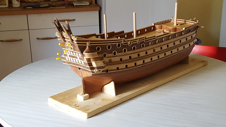 Le HMS Prince 1670 de Constructo au 1/61e de Captain Chris - Page 2 Arriyr18