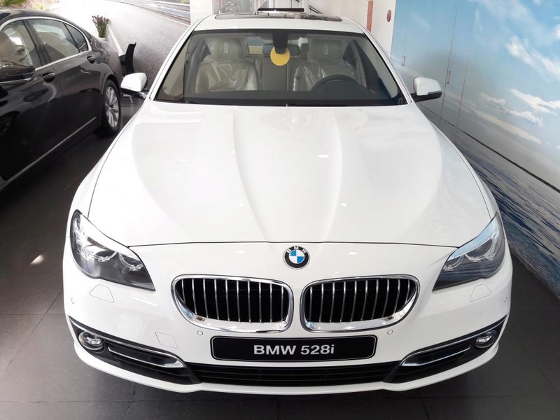 بي ام دبليو BMW 520i 2017 000010