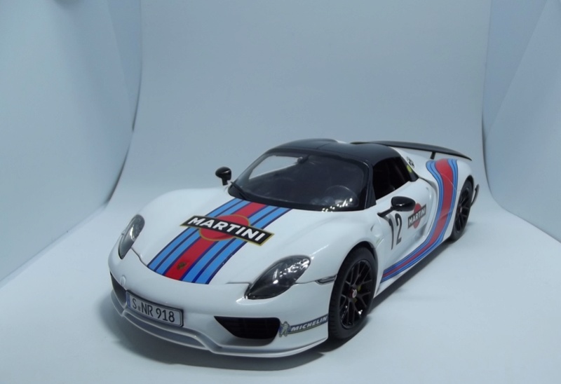 Porsche 918 Spider Martini Racing 01_112