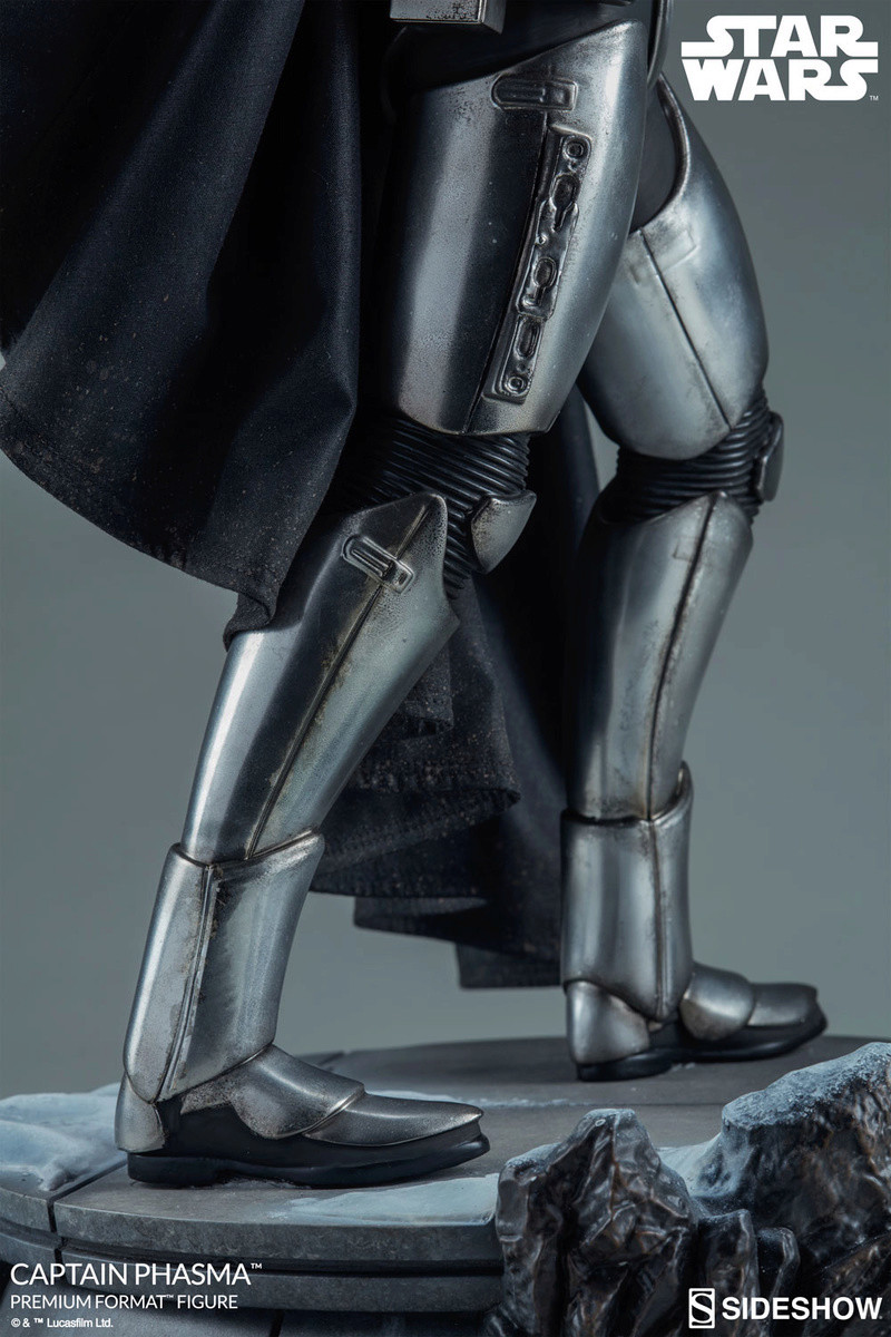  [Sideshow] Captain Phasma Premium Format Star-w12