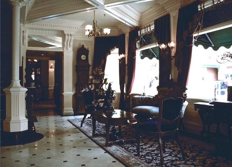 (Histoire) Lilly's Boutique a remplacé une salle du Walt's - An American Restaurant - Page 2 Walt_s14