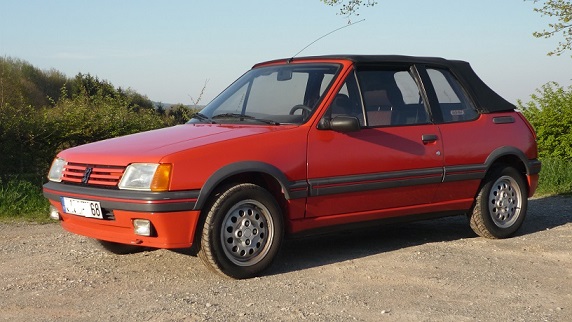 205 CTI 105cv rouge écarlate export 10cv . P1000610