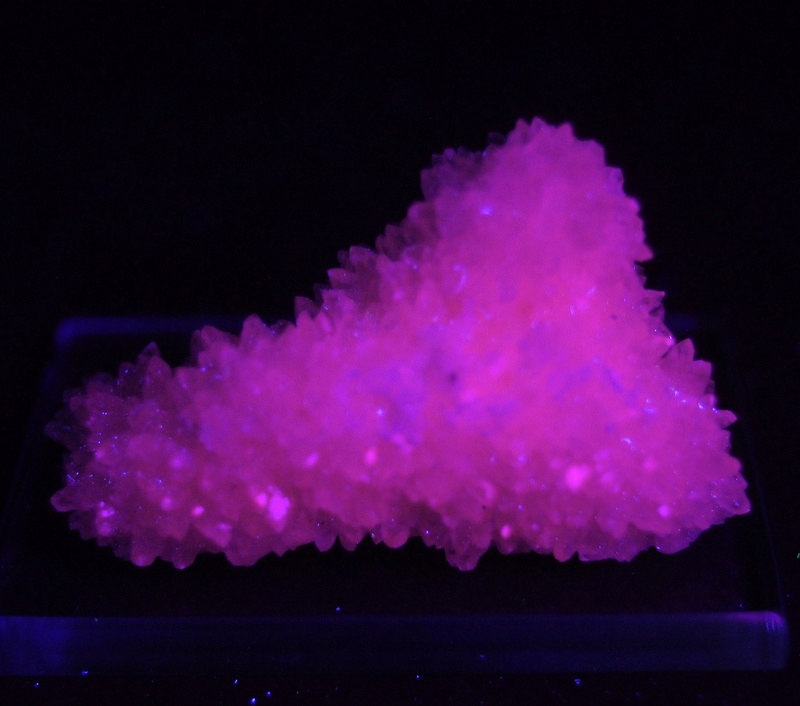 Fotos de minerales fluorescentes Fullsi76