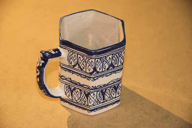 Fragile old cup - Dio. Fes, Morocco Bcup210