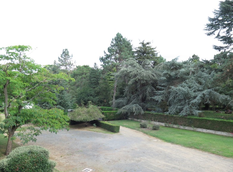 BEL APPARTEMENT T3 ( 60 m2 ) VUE SUR L'ARBORETUM - 118000€ Ap_1010