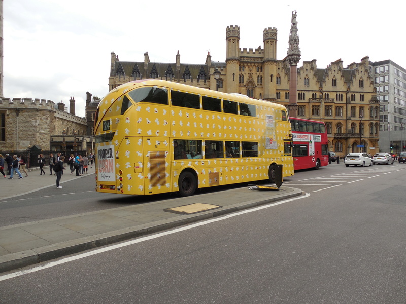 Divers cars et bus anglais (UK) - Page 2 Wright11