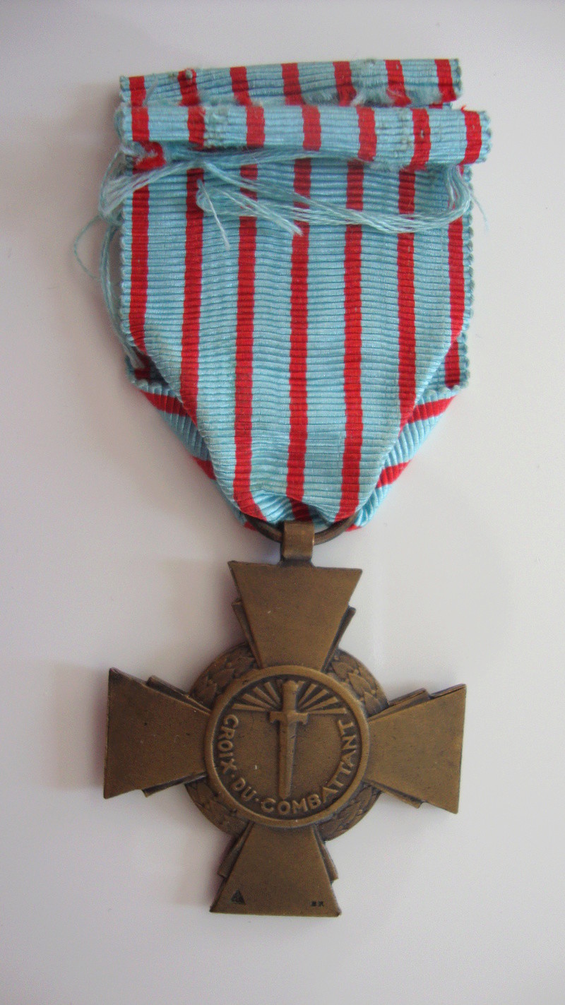 Croix du combattant Dsc03814