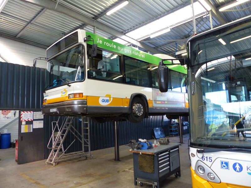 [Histoire] La petite histoire des dépanneuses des bus de quimper  P1030118