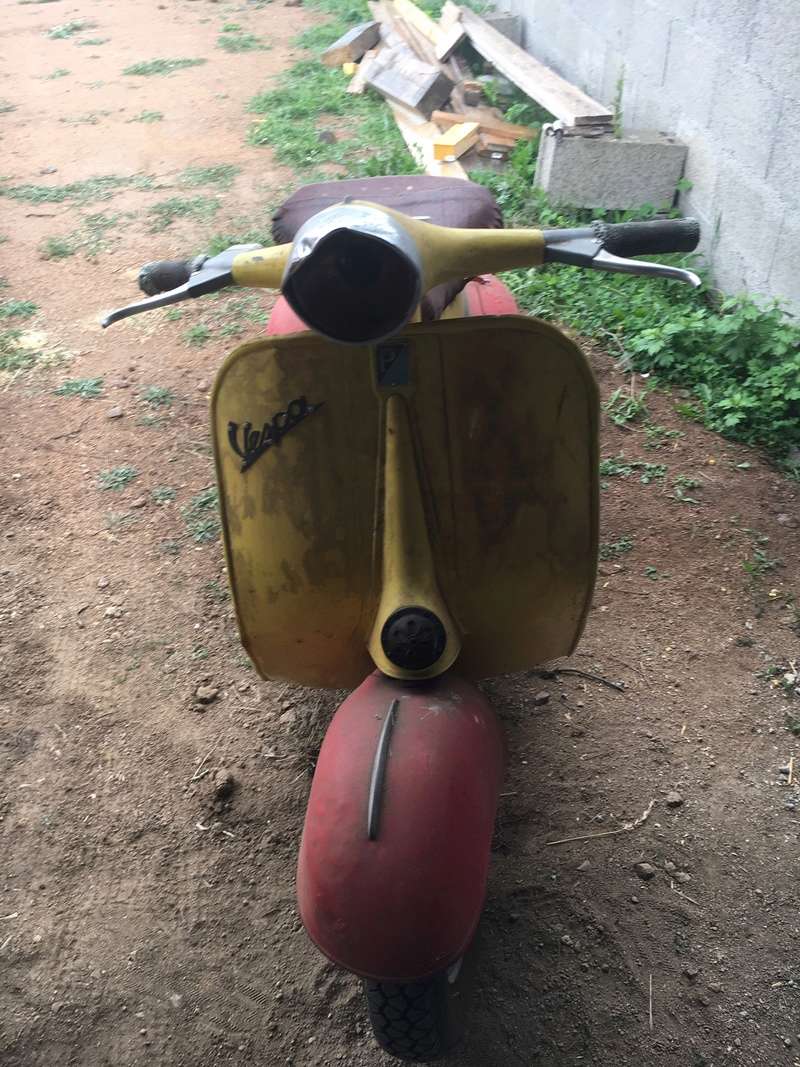 Vespa N en restauration à Gien ! Devant12