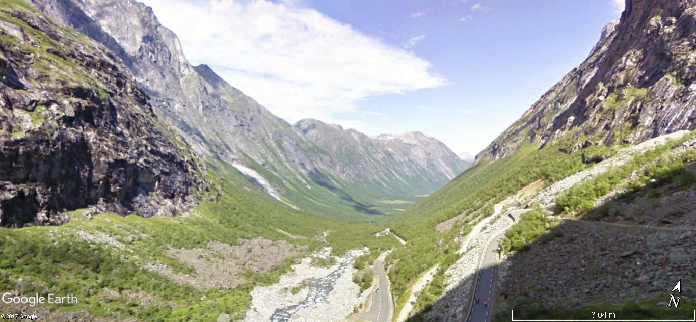 L'échelle du troll -Trollstigen en Norvège. Une route montagneuse spectaculaire A21