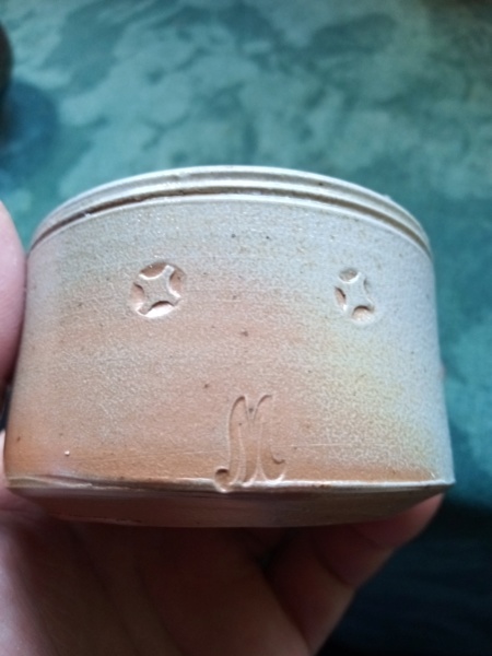 Salt glazed pot with sculpted toad, M mark 15943710