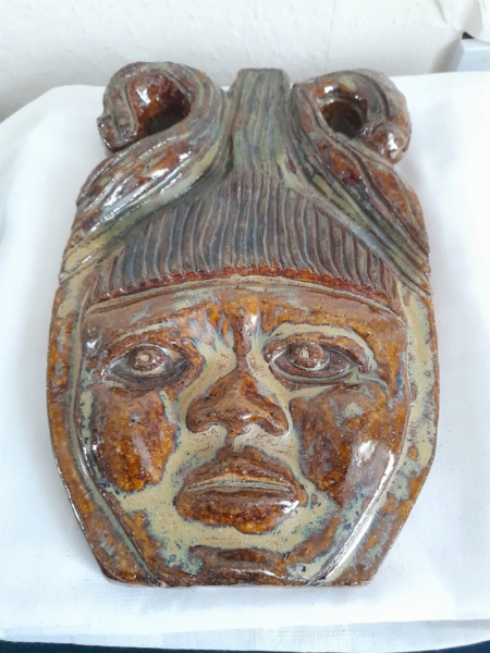 Interesting wall mask for ID, possibly S a Howell. 20220710