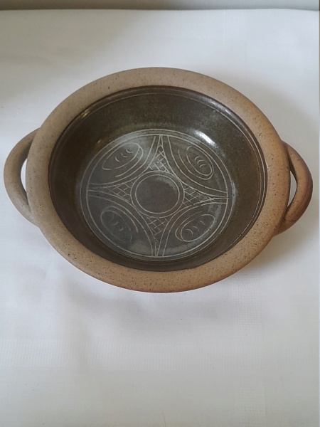 Stoneware studio bowl for ID  20221216
