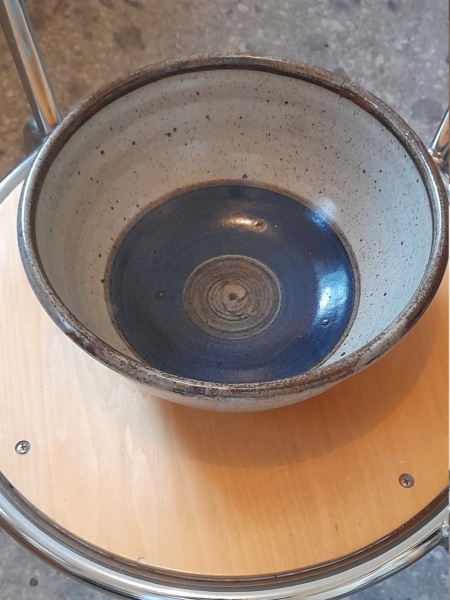 Stoneware bowl for ID please, b mark - Branscombe Pottery  20230830