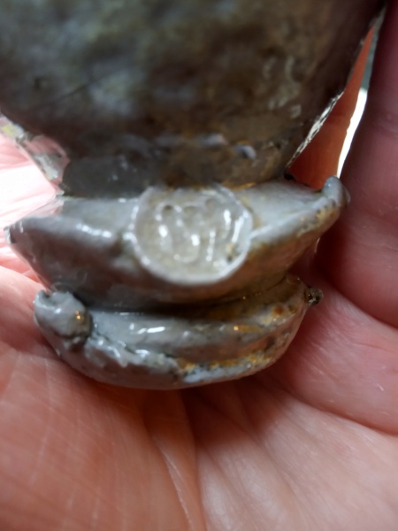 Odd little saltglazed stoneware piece. Hobby potter? Img_2222