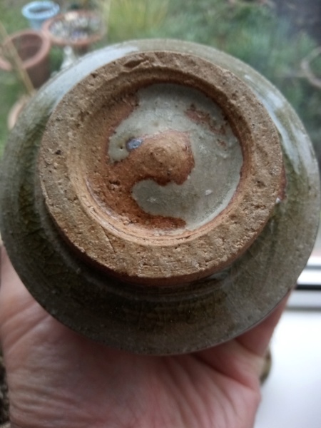 Stoneware beaker or Yunomi for ID. Richard Batterham? Img_2529