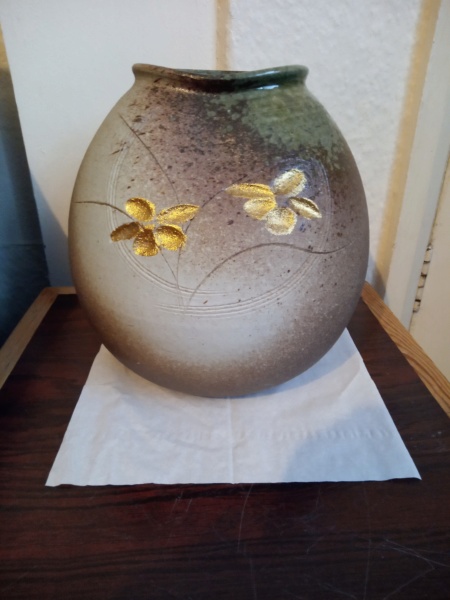 Japanese Stoneware vase for ID Img_2533