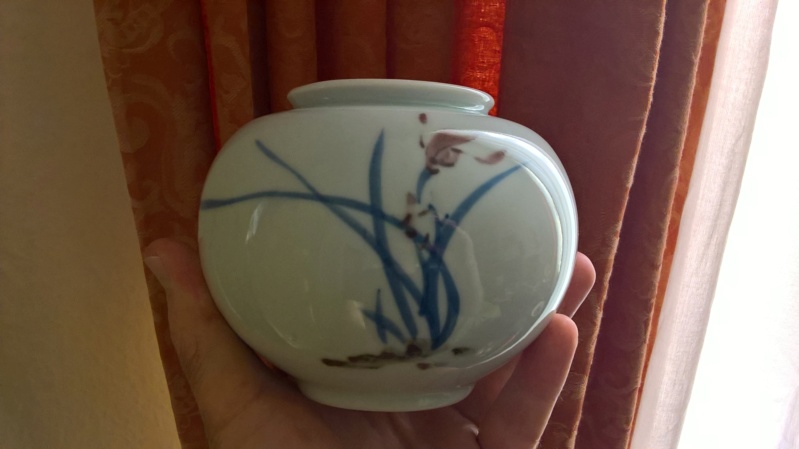 Simplistic japanese vase. Tourist piece? Wp_20143