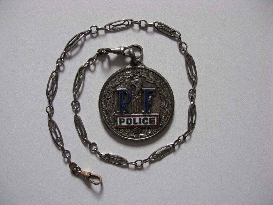 Ancienne médaille Police Nationale Mzod_d71