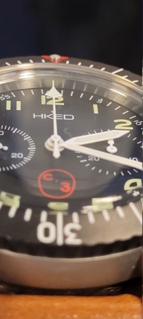 glashutte - Feu de vos montres d'aviateur, ou inspirées du monde aéronautique - Page 31 20221241