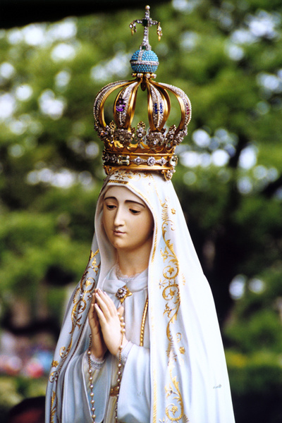 Marie, notre Maman du Ciel: le monde est trop sourd et trop corrompu pour entendre parler de Marie - Page 2 D862c010