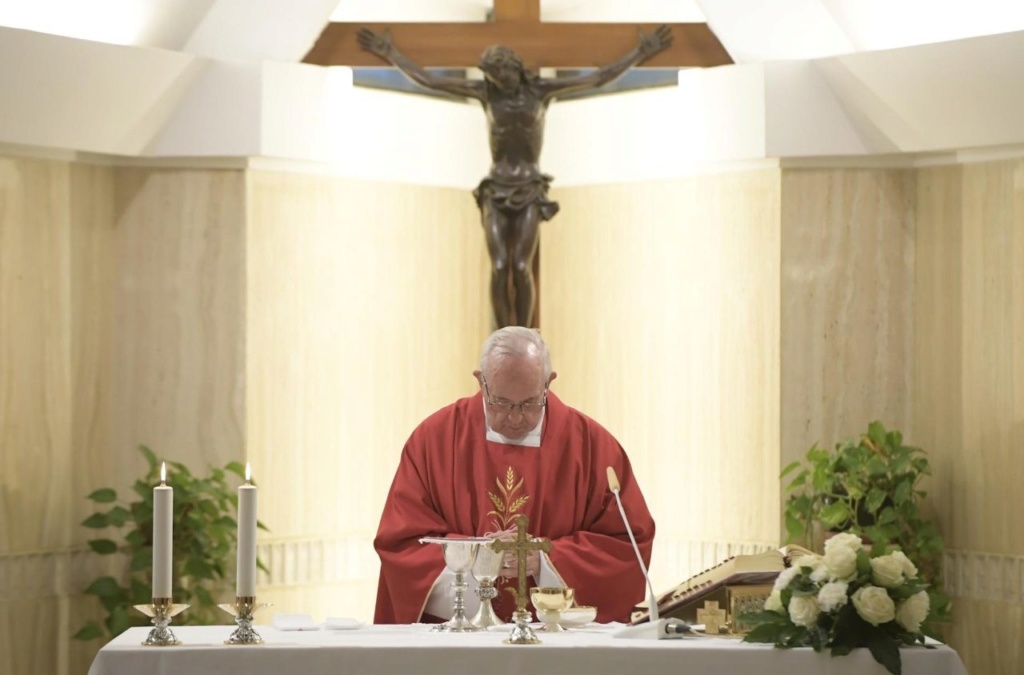 Pape François: le diable utilise les hypocrites pour persécuter l’église  F6bdd010