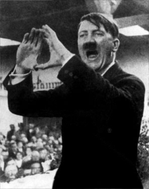 Rebatiendo la conspiración comunista-judeo-masónica. - Página 2 Hitler10