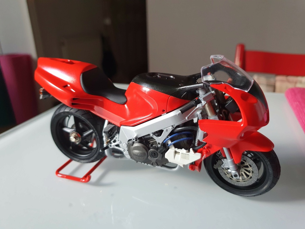 Honda NR750 - [Tamiya 1/12] - Page 3 20201210