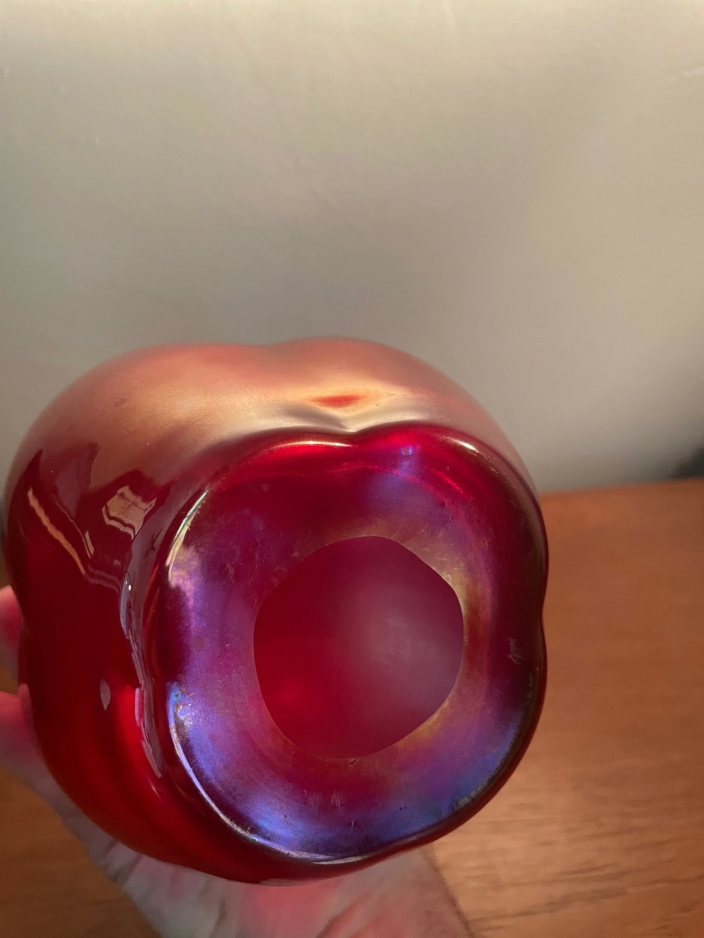Red irridescent crackle vase - maybe Kralik, not sure Thumbn15