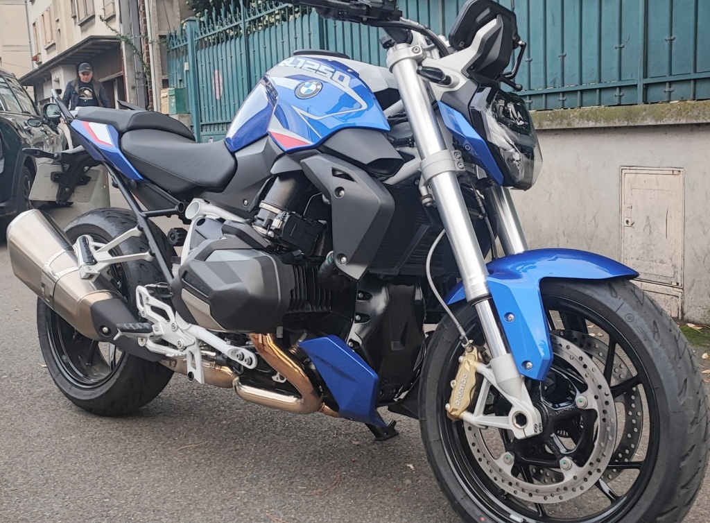 Nico le petit nouveau roulant maintenant en flat R1250R 16989511