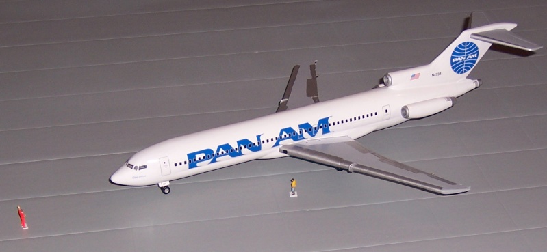 Boeing 727-200 - PAN AM - Minicraft - 1/144 100_2510