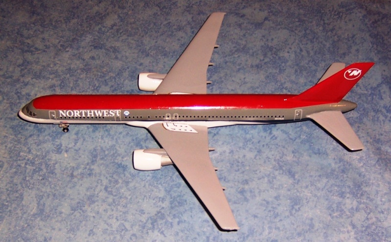 Boeing 757-300 - Northwest - Minicraft - 1/144 100_2610