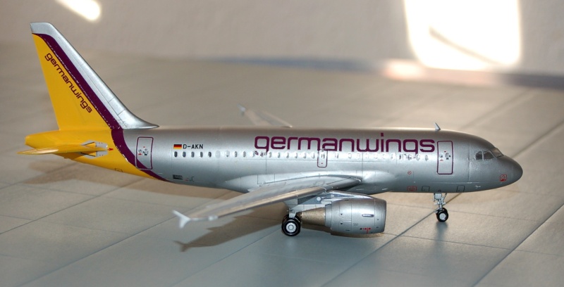 Airbus A 318 - Germanwings - Revell/Scratch - 1/144 - Page 2 Adsc_010