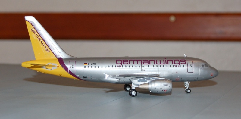 Airbus A 318 - Germanwings - Revell/Scratch - 1/144 Adsc_014