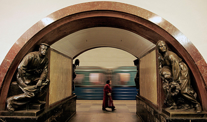 Le métro de Moscou, le plus beau du monde ! Metro-10
