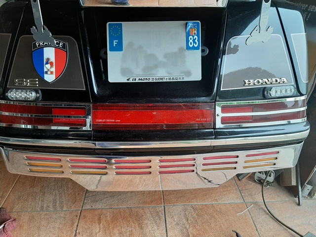 Les modifs sur mon 1500 SE, Leds,remplacement HP page 9, fabrication protections sacoches............... - Page 21 20200221