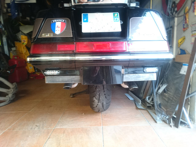 Les modifs sur mon 1500 SE, Leds,remplacement HP page 9, fabrication protections sacoches............... - Page 3 Dsc_7517