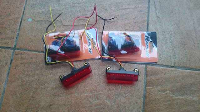 Les modifs sur mon 1500 SE, Leds,remplacement HP page 9, fabrication protections sacoches............... - Page 3 Dsc_7617