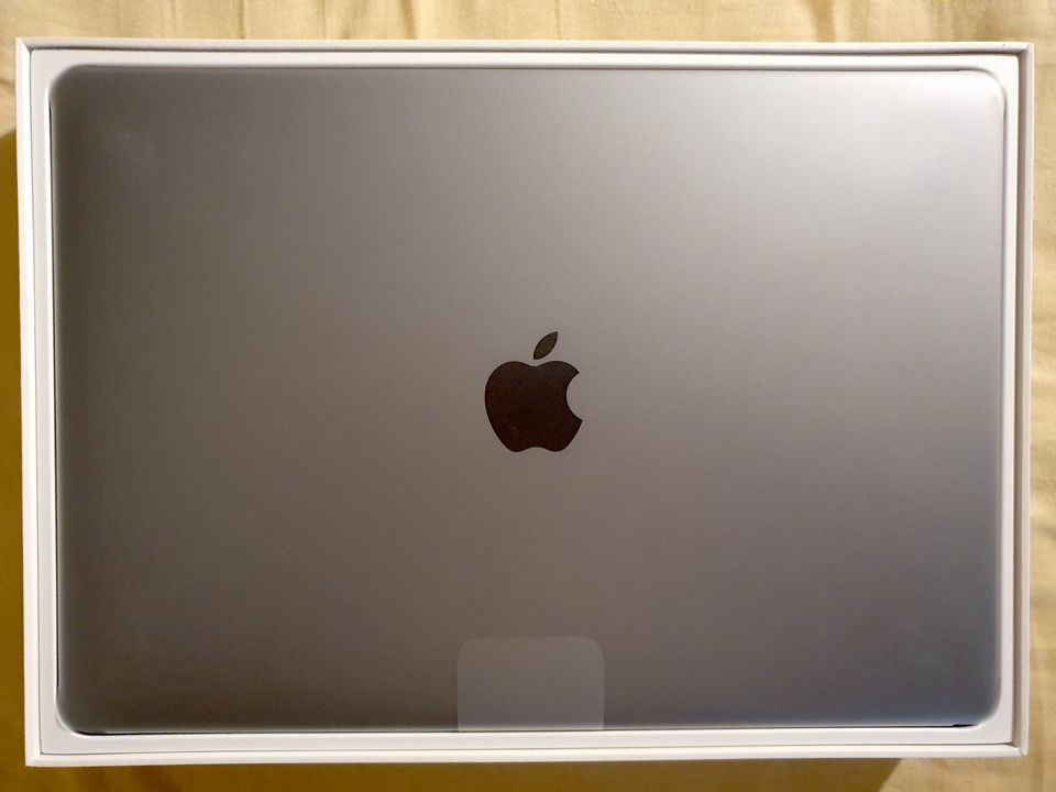 مطلوب جهاز ماك بوك برو macbook موديل 2014 فما فوق 12115010
