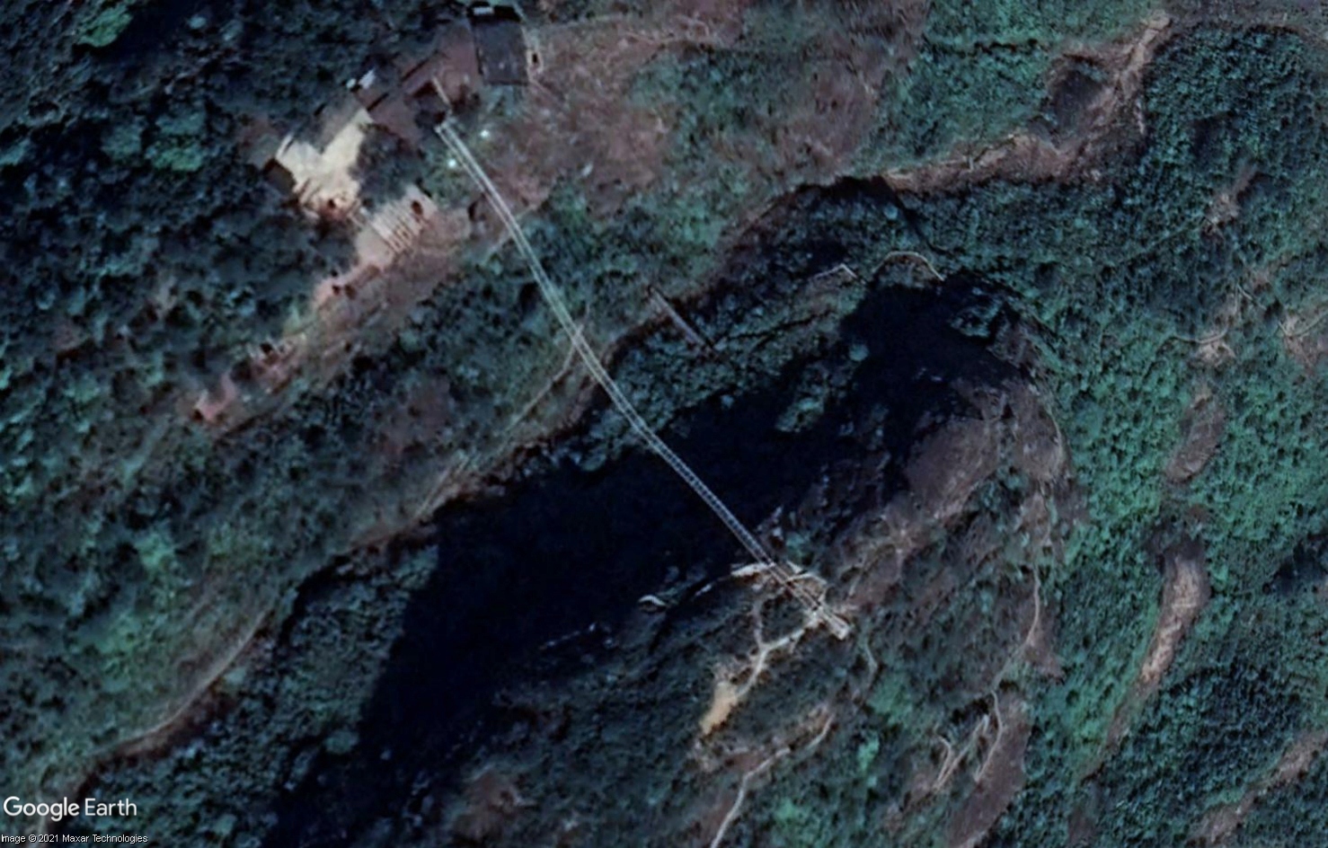 [Désormais visible sur google earth] Le pont des héros, parc géologique Shiniuzhai - Chine Tsge2334