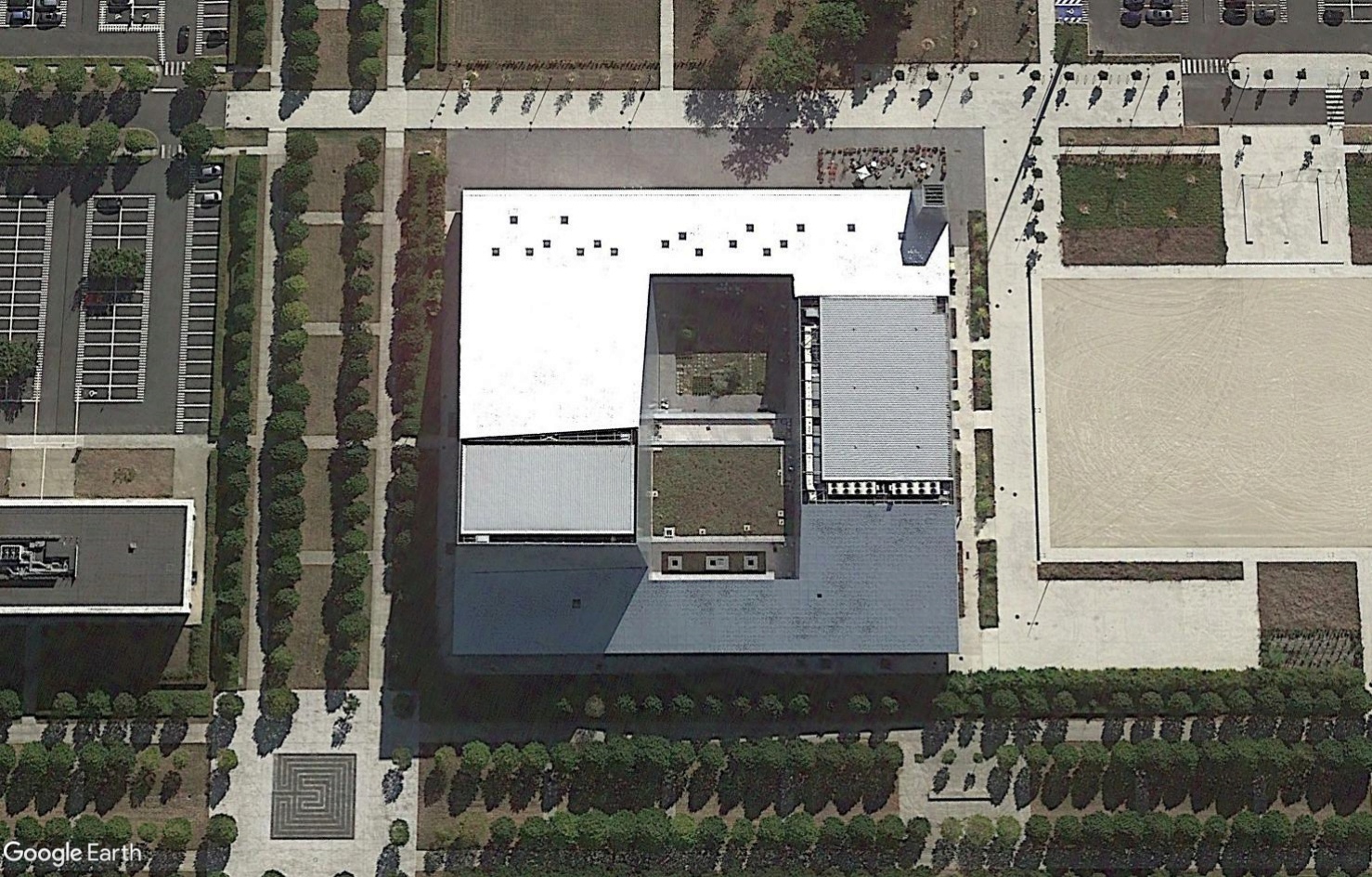 [Désormais visible sur Google Earth] - Futur Théâtre de Sénart Seine-et-Marne Tsge2336